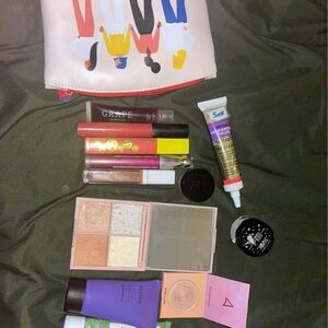 Colorful Graphic Pouch with Figures IPSY